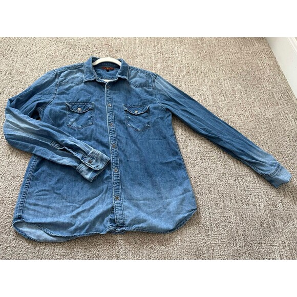 7 For All Mankind Denim Button Down Shirt Women’s M Light Wash Western Chambray - Picture 3 of 9